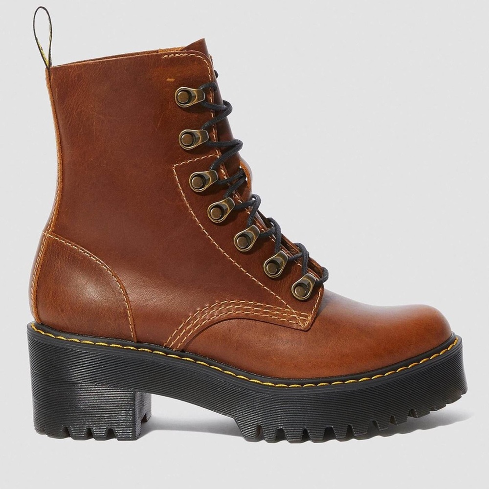 Dr. Martens Tan Leather Heeled Lug Boot size 5